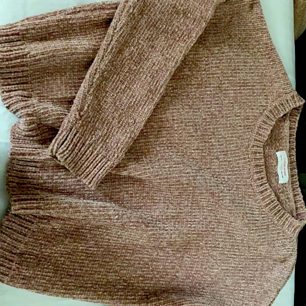 Cute mauve sweater